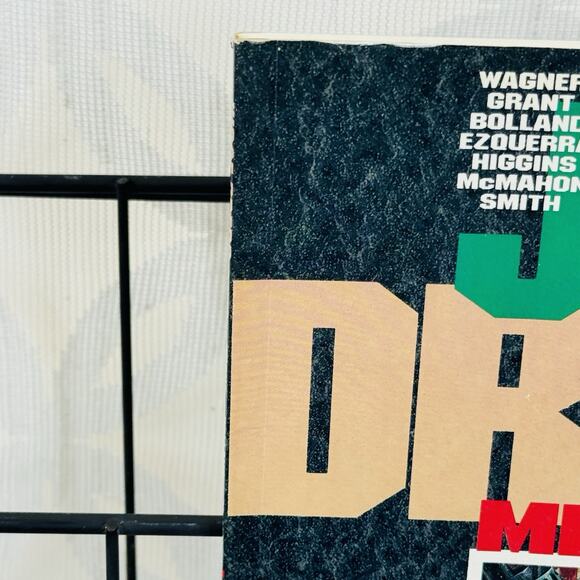 Judge Dredd Metal Fatigue Graphic Novel by John Wagner Fleetway Production 1991 - Picture 2 of 6